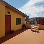 Momento Napoletano Апартаменты Неаполь